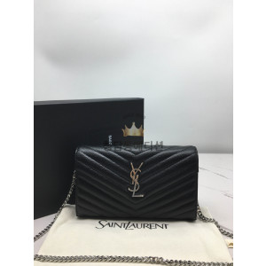 입생로랑 모노그램 체인숄더백 (ZP가죽 동일)