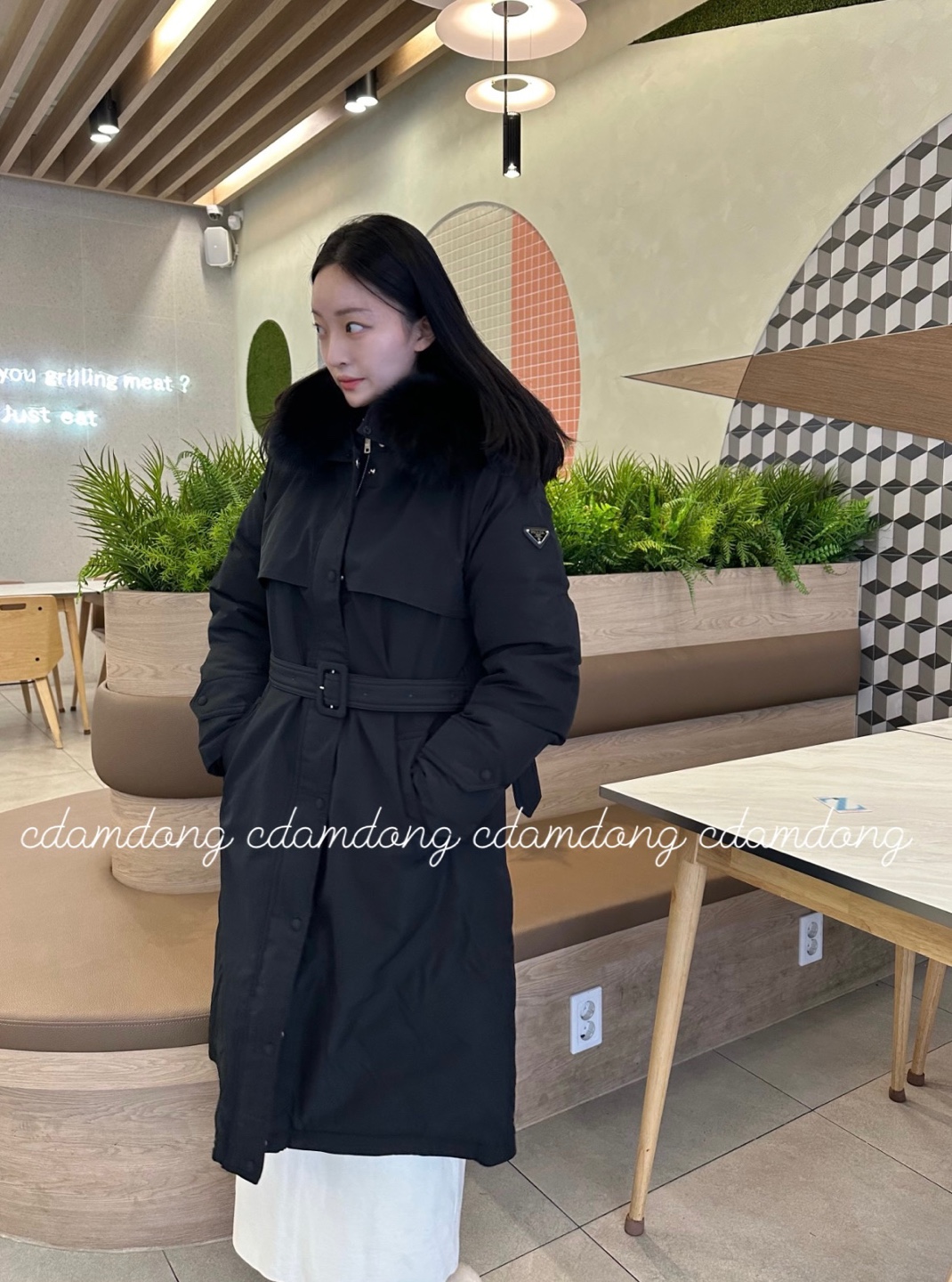 프라다 폭스퍼 롱패딩 (100% 리얼 폭스퍼)