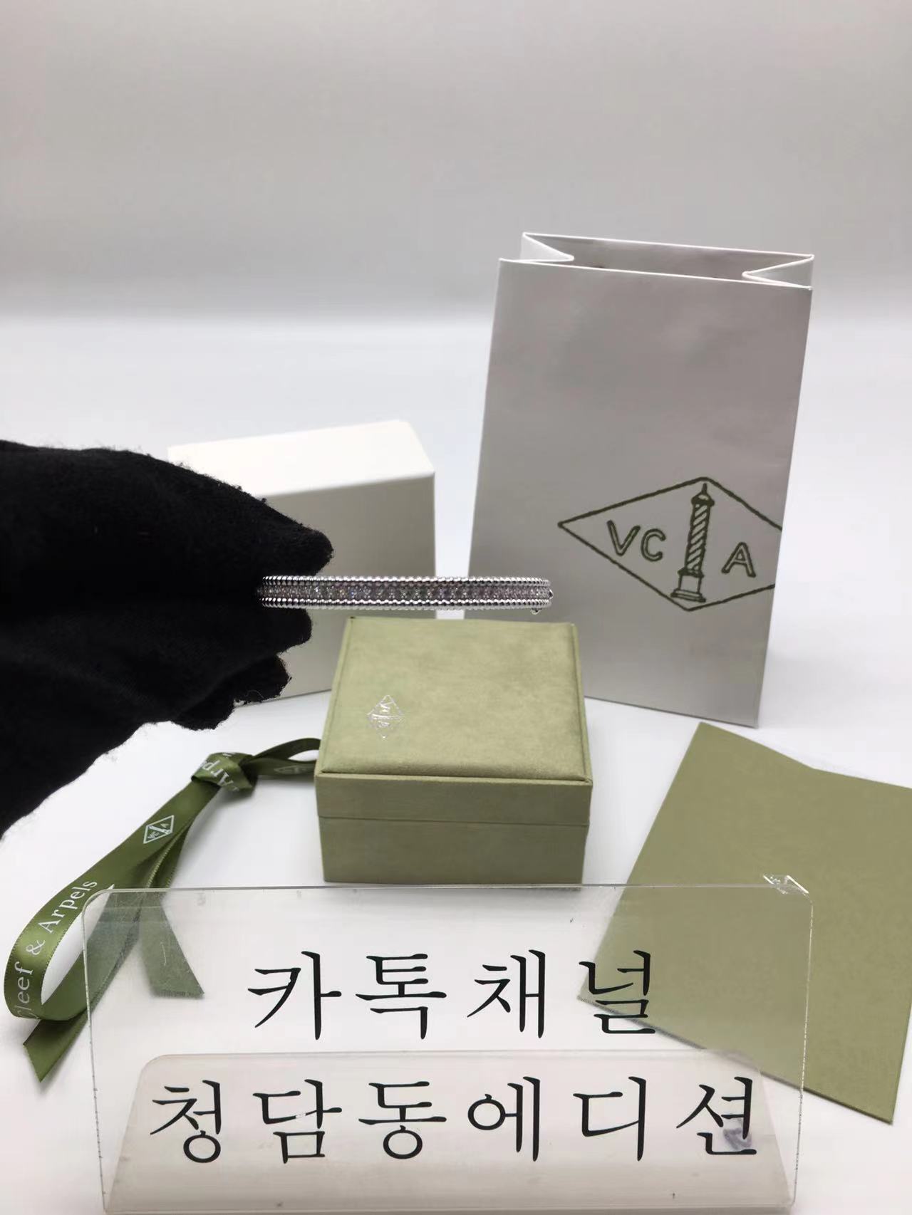 반클리프 빼를리 팔찌 (3COLOR)
