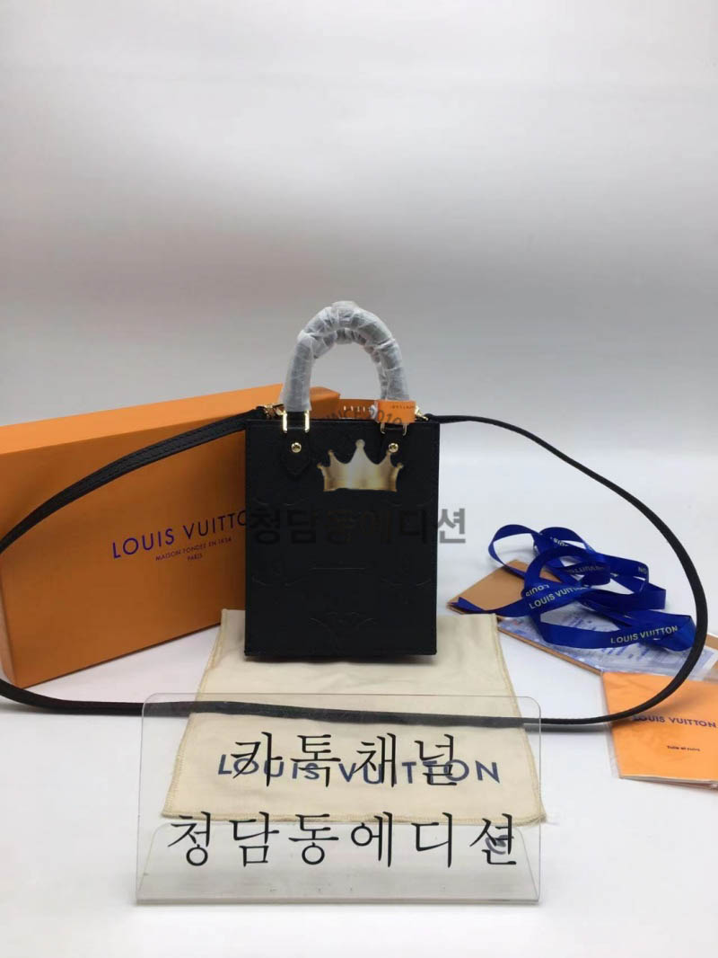 루이비통 쁘띠 삭 플라 미니백 (ZP동일가죽)