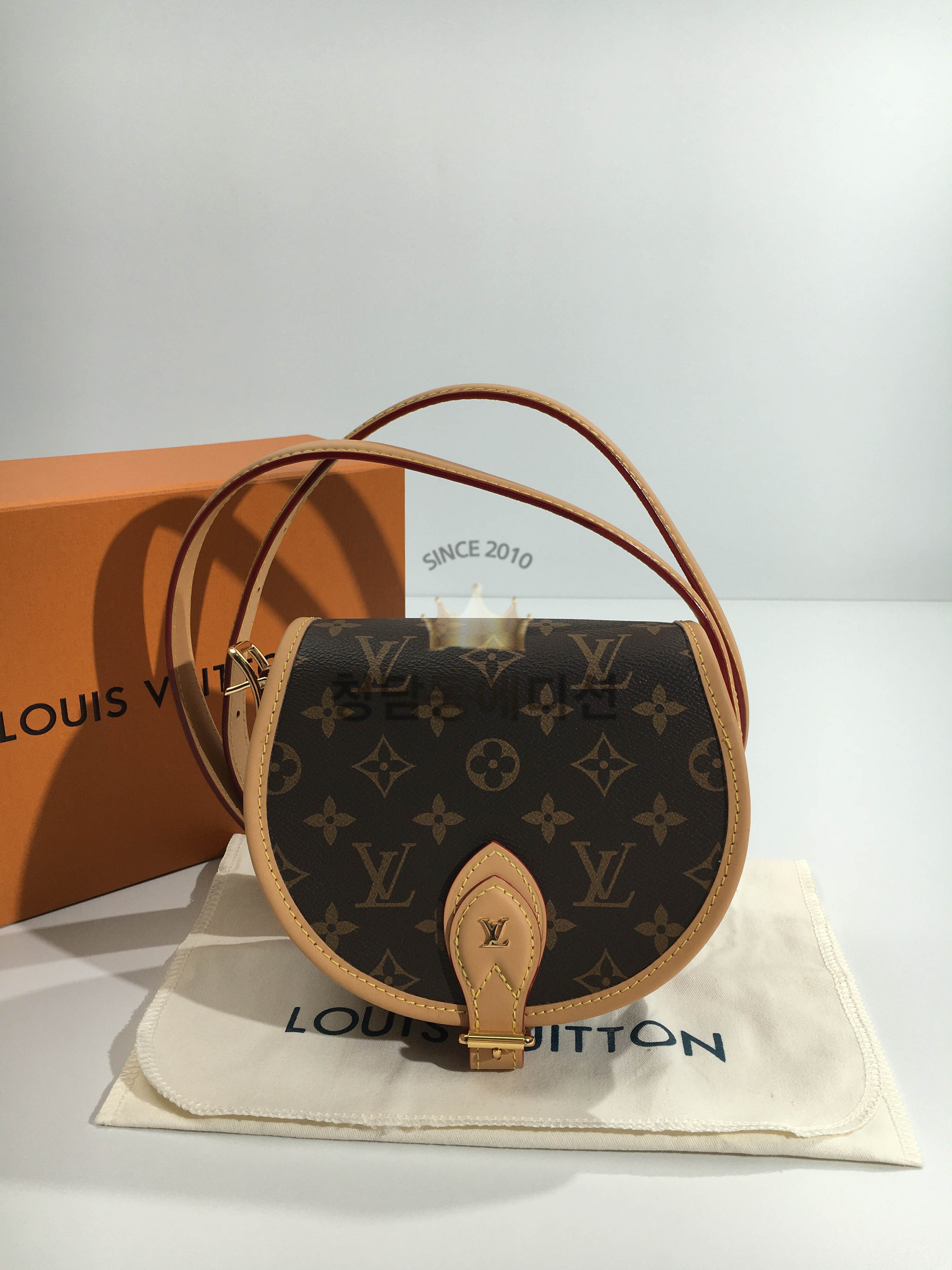 루이비통 탬버린 모노그램 크로스백