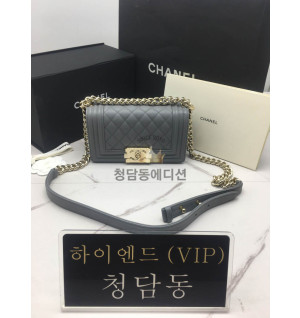 샤넬 보이백 라이트골드  캐비어스킨 (2size) (하이엔드급)