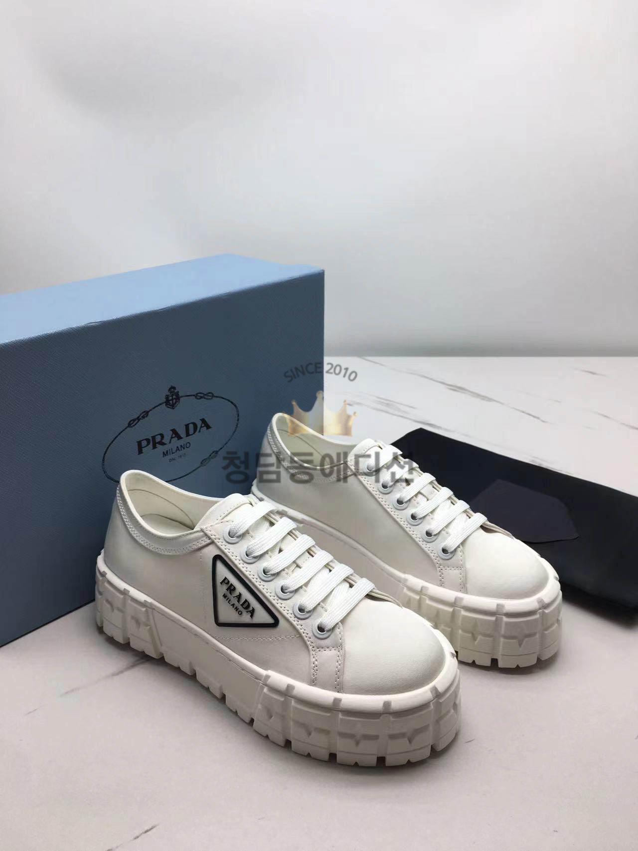 프라다 개버딘 스니커즈 최고퀄