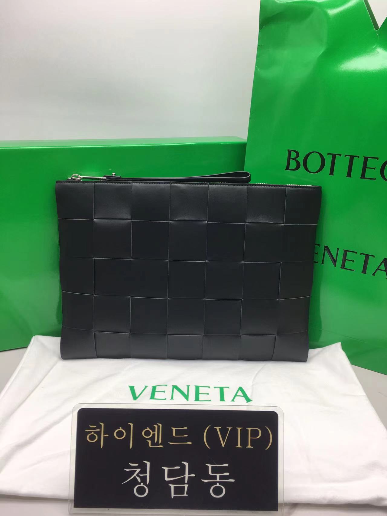 보테가베네타 인트레치아토 클러치백 품번649616 (하이엔드급)