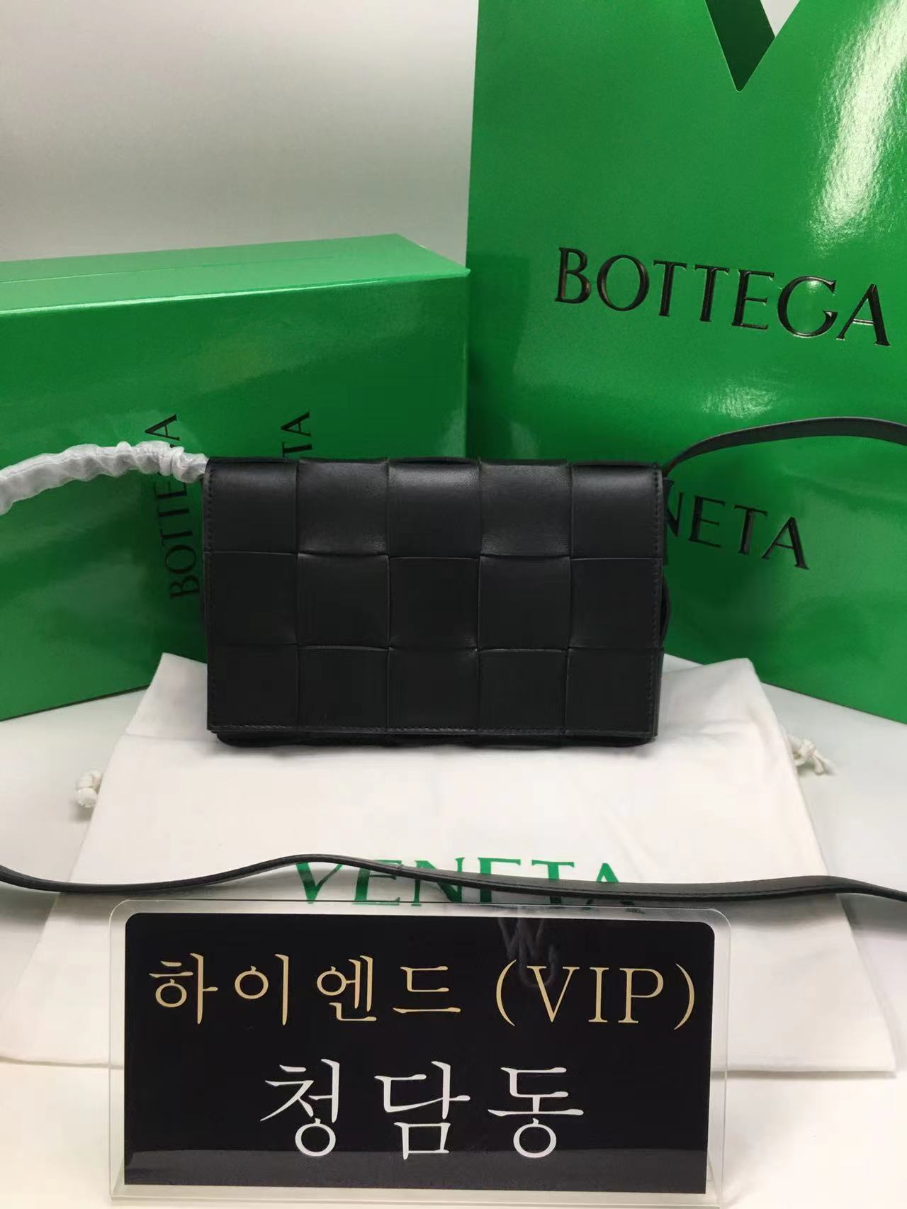 보테가베네타 카세트백 (하이엔드급)