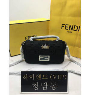 펜디 패브릭 바게트 체인백