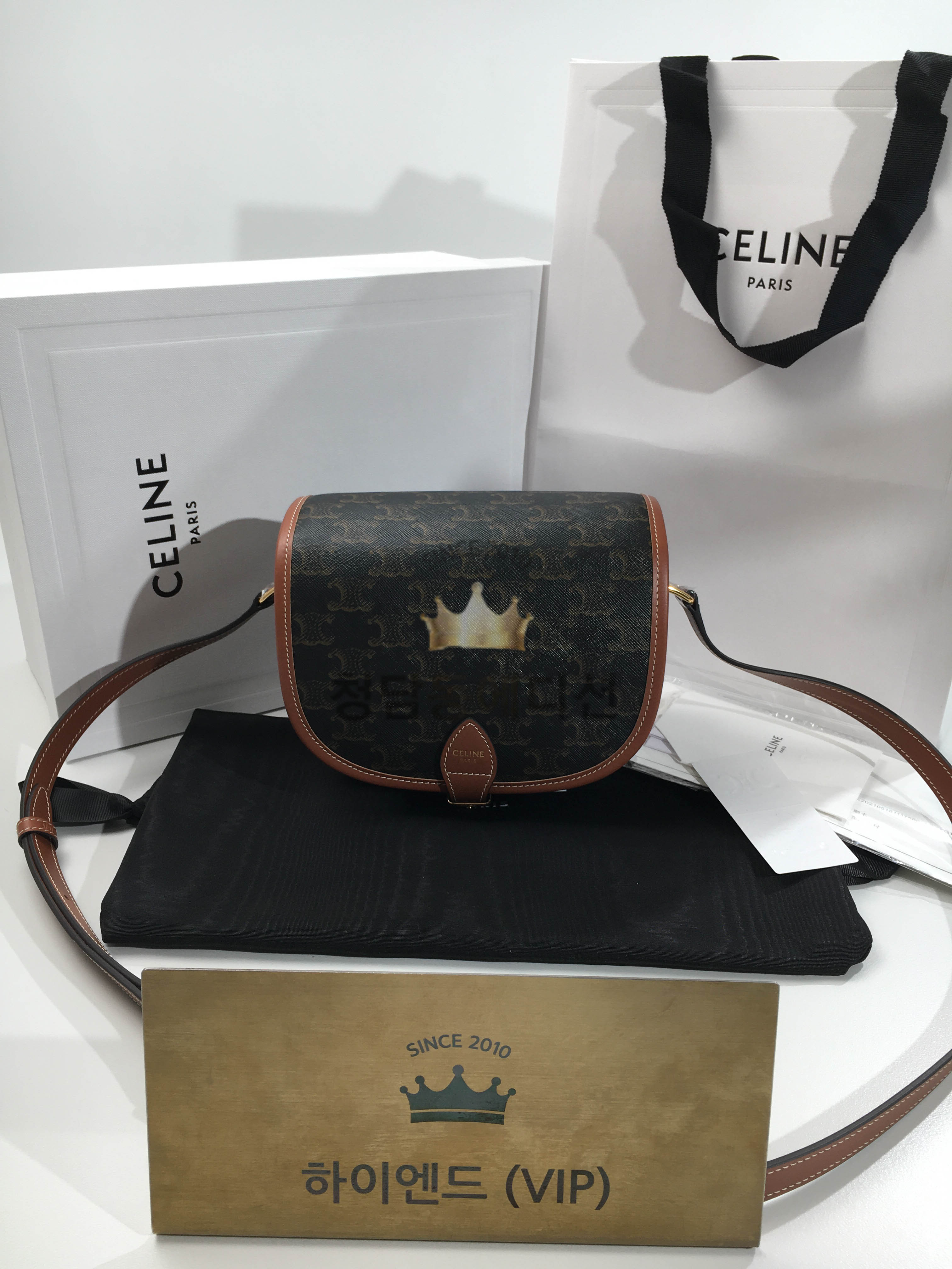 셀린느 카바스 트리오페 폴코백 (컬러 화이트, 탄)