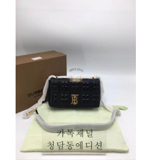 버버리 롤라백 스몰 램스킨 (하이엔드급)