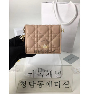 디올 까나쥬 램스킨 반지갑