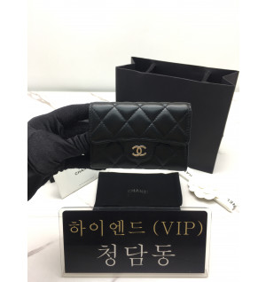 샤넬 클래식 램스킨 카드지갑 은장
