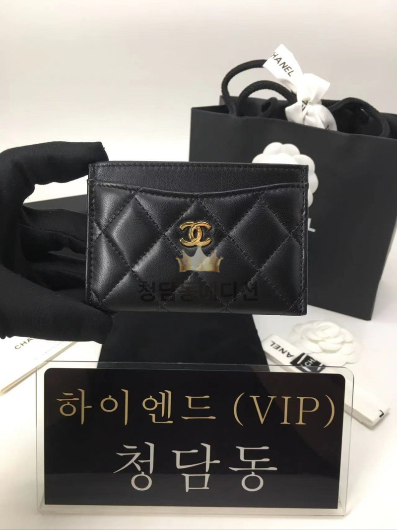 샤넬 클래식 램스킨 카드홀더 금장
