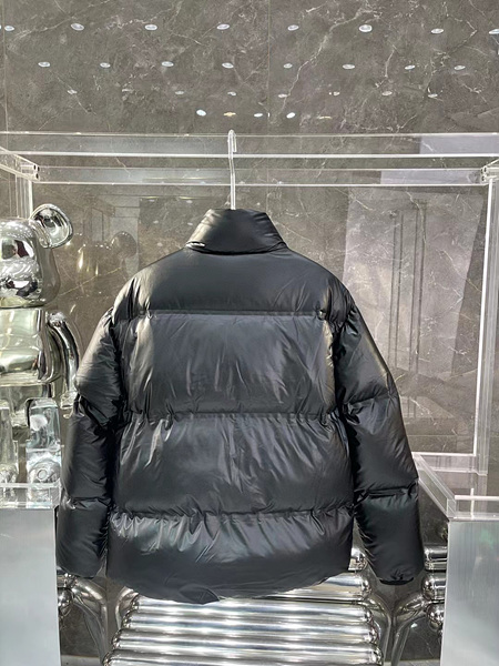 프라다 패딩 (남녀공용)