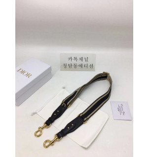 디올 신상 스트랩