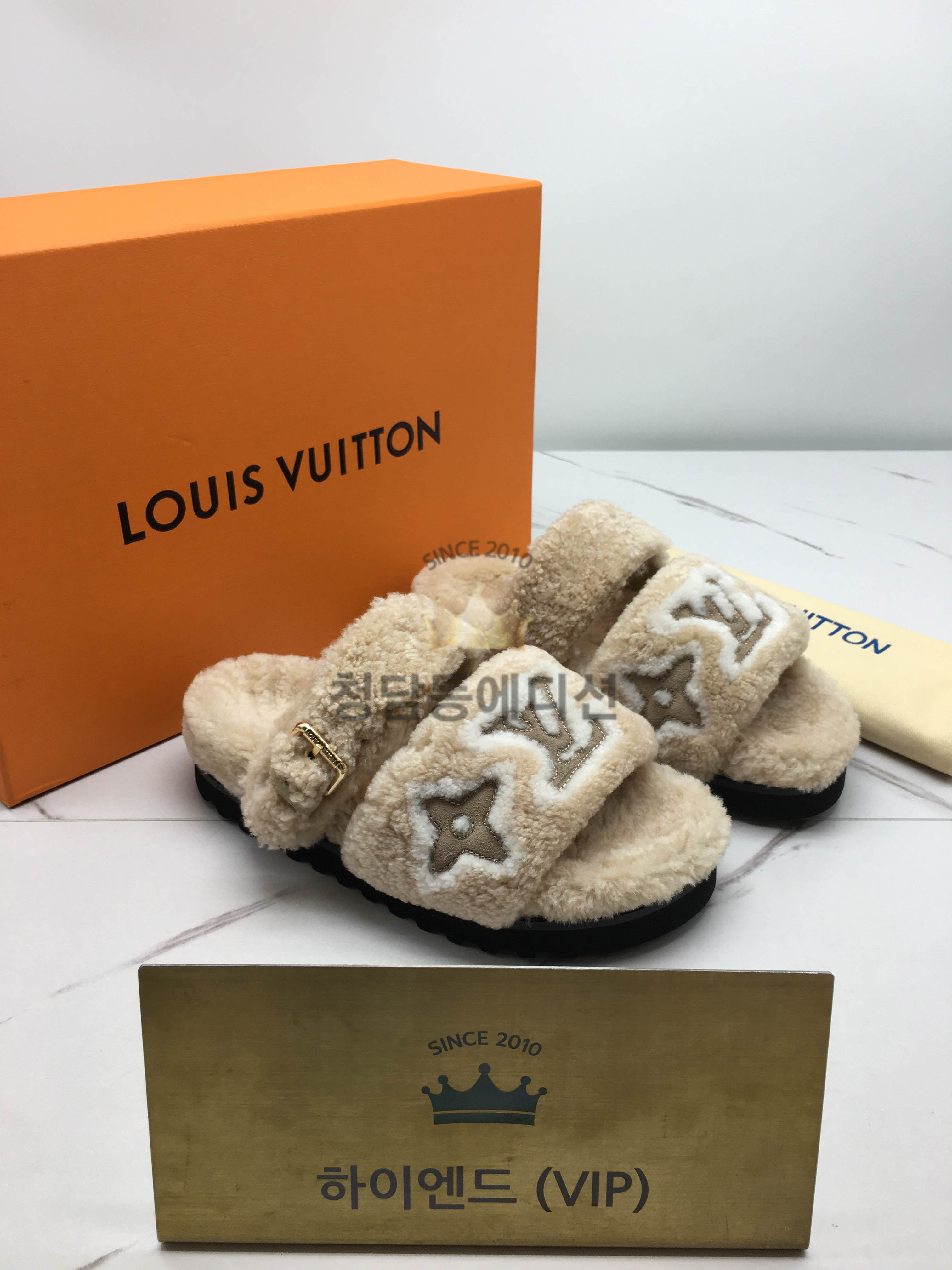 루이비통 파세오 컴팩트 플랫 뮬