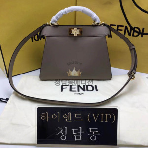 펜디 피카부 I SEE U 스몰