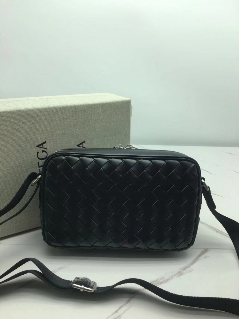 보테가베네타 클래식 인트레치아토 크로스백