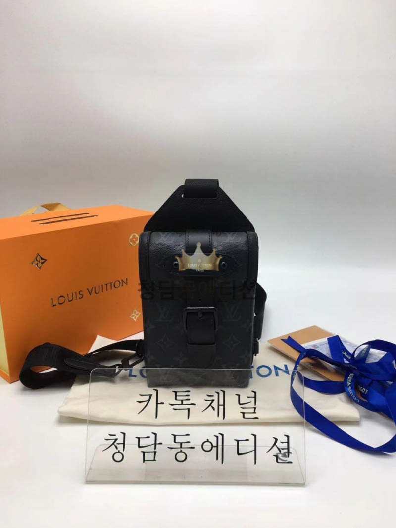 루이비통 소뮈르 슬링백 M45912