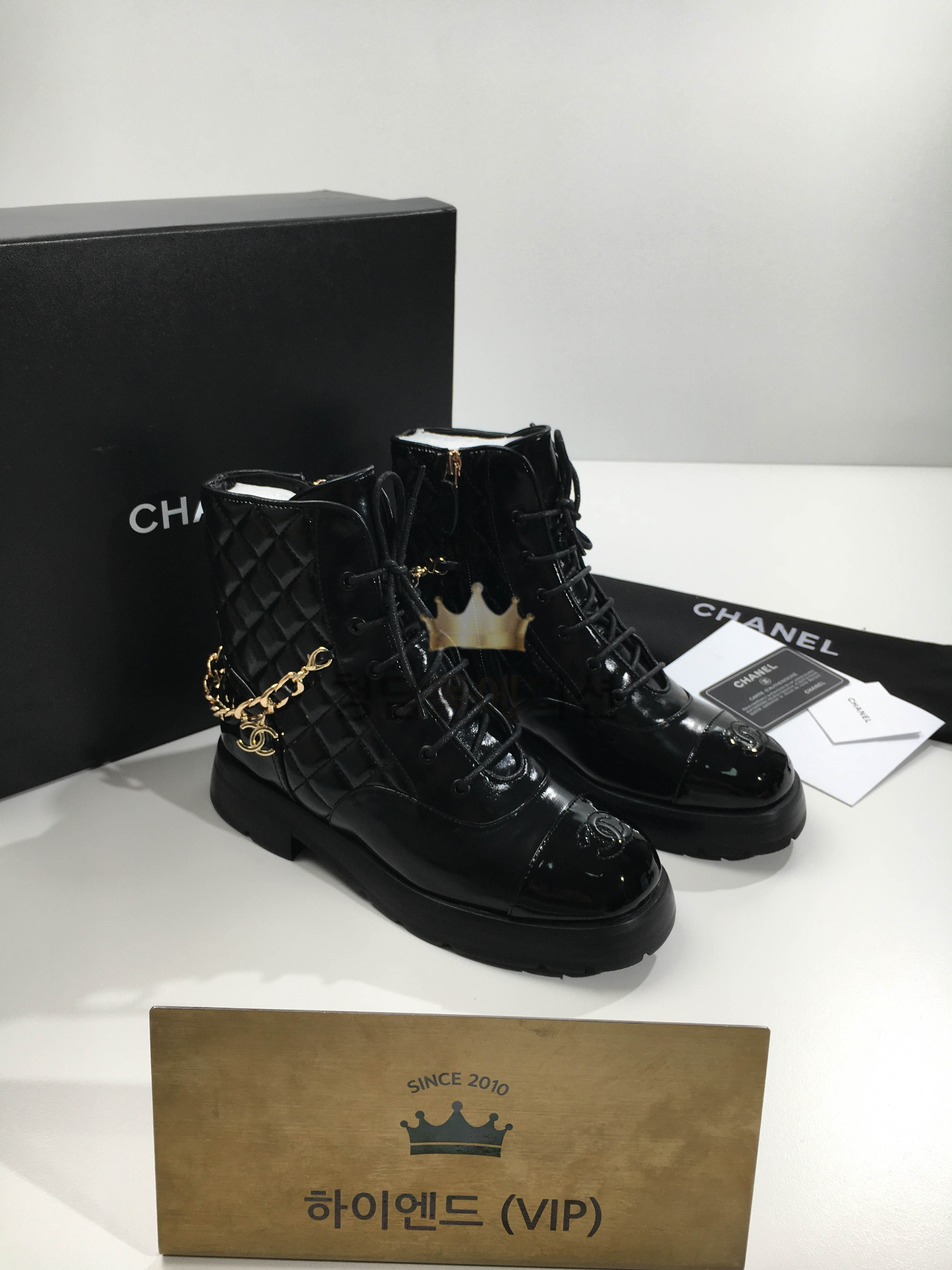 샤넬 22 앵클 부츠