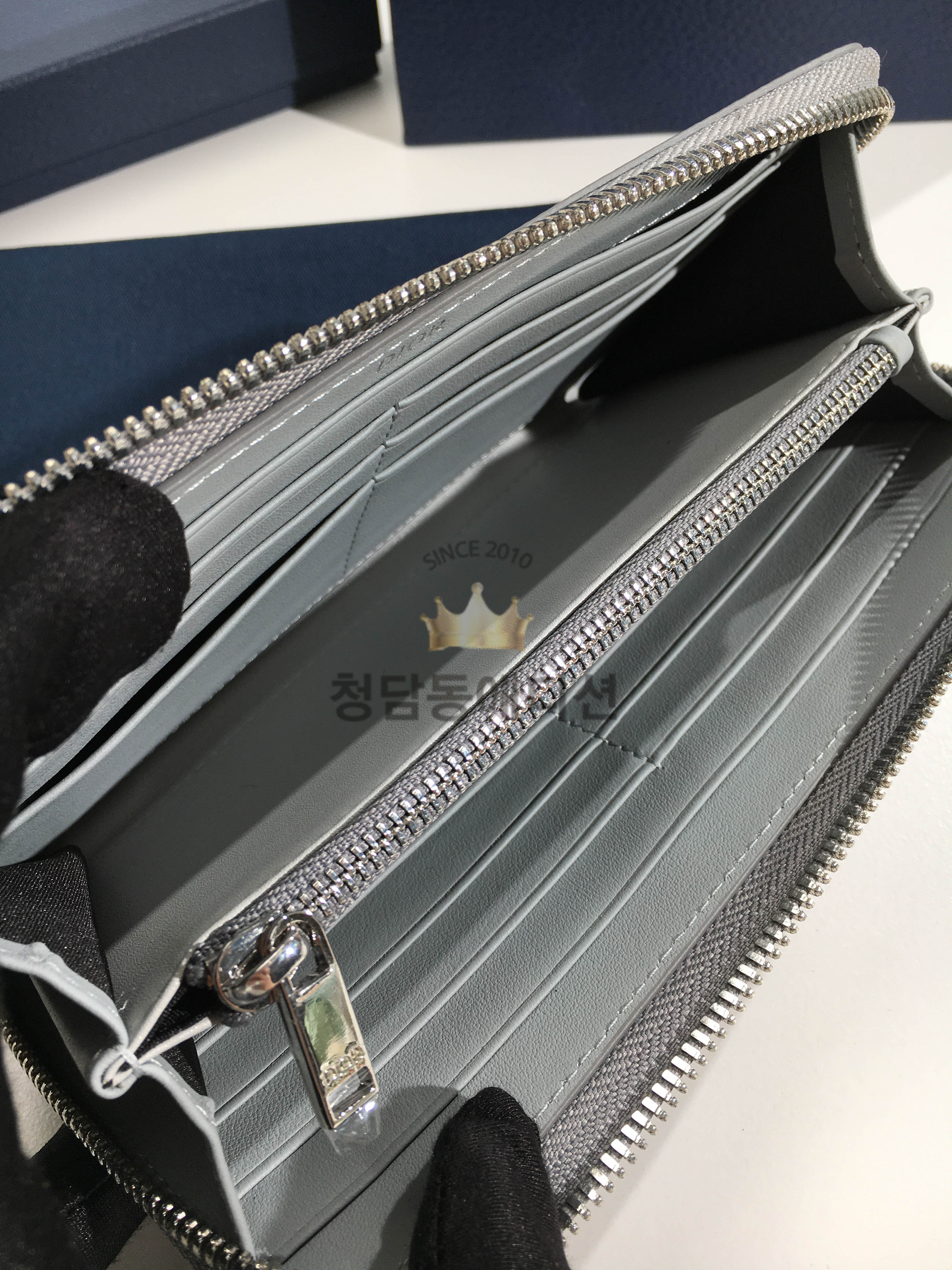 디올 CD 다이아몬드버티컬 지퍼 장지갑