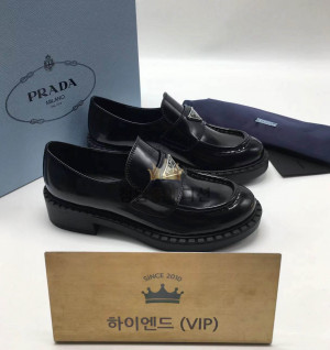 프라다 prd 브러시드 로퍼 여성용 무광