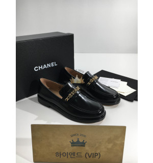 샤넬 로고 로퍼