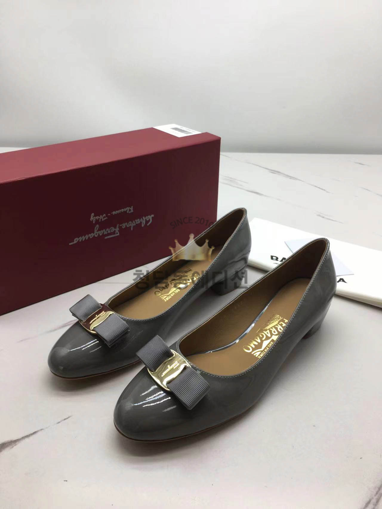 페레가모 바라보우 펌프스