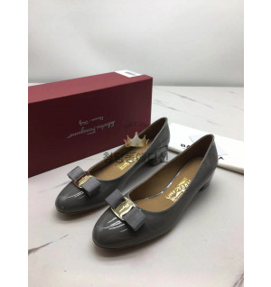 페레가모 바라보우 펌프스