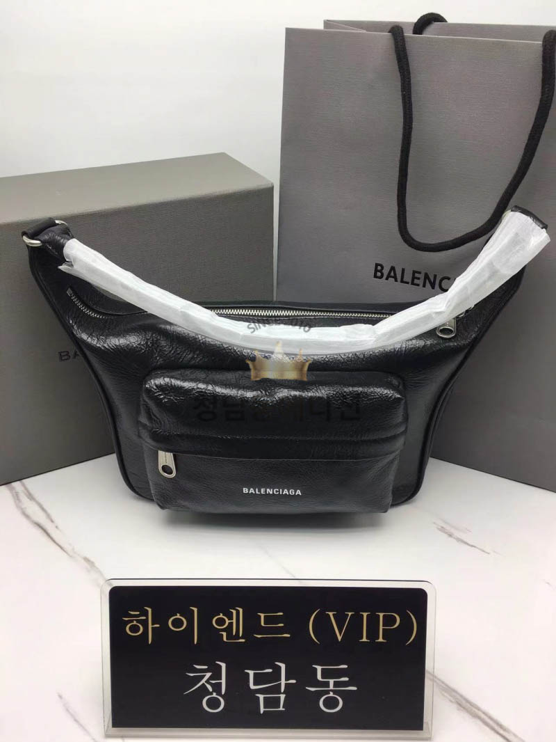 발렌시아가 BLCG 레이버 크리즈 호보백