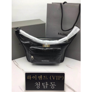 발렌시아가 BLCG 레이버 크리즈 호보백