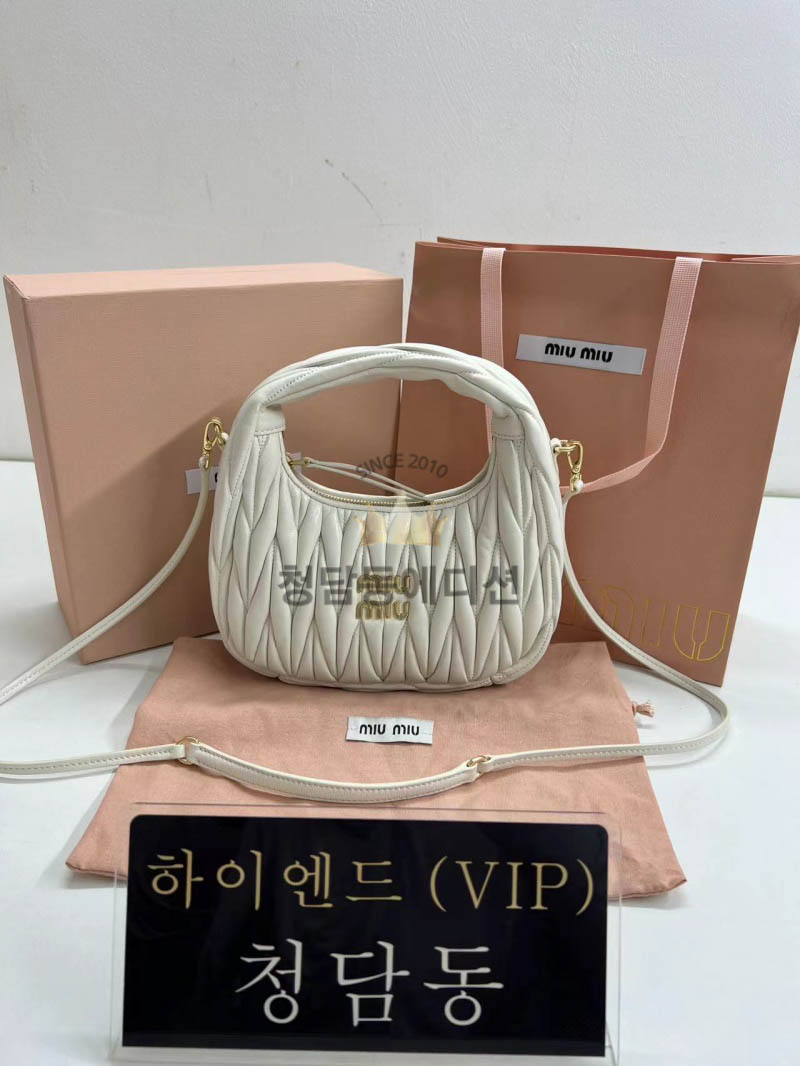 미우미우 MIU MIU 완더 마테라쎄 호보백 스몰