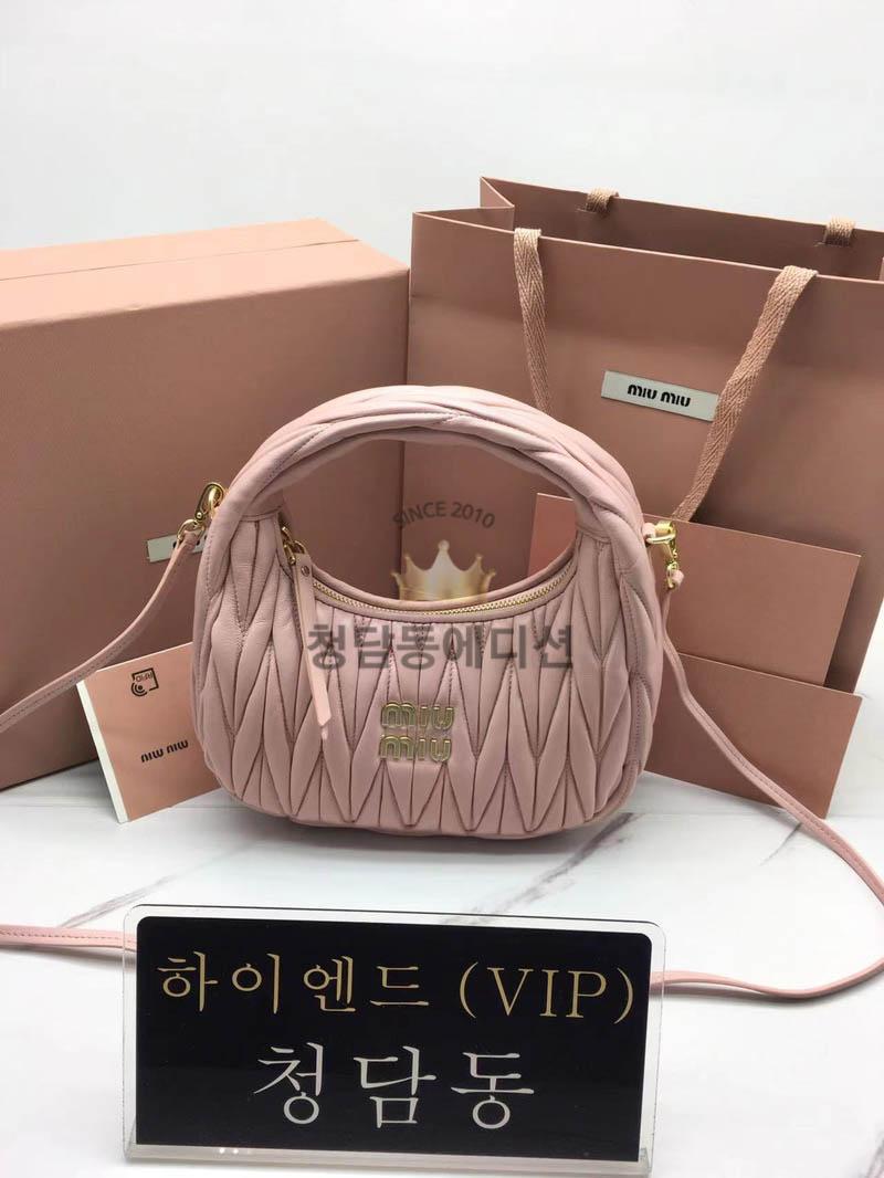 미우미우 MIU MIU 완더 마테라쎄 호보백 스몰