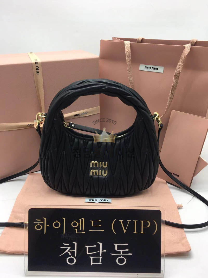 미우미우 MIU MIU 완더 마테라쎄 호보백 스몰(빈티지워싱)