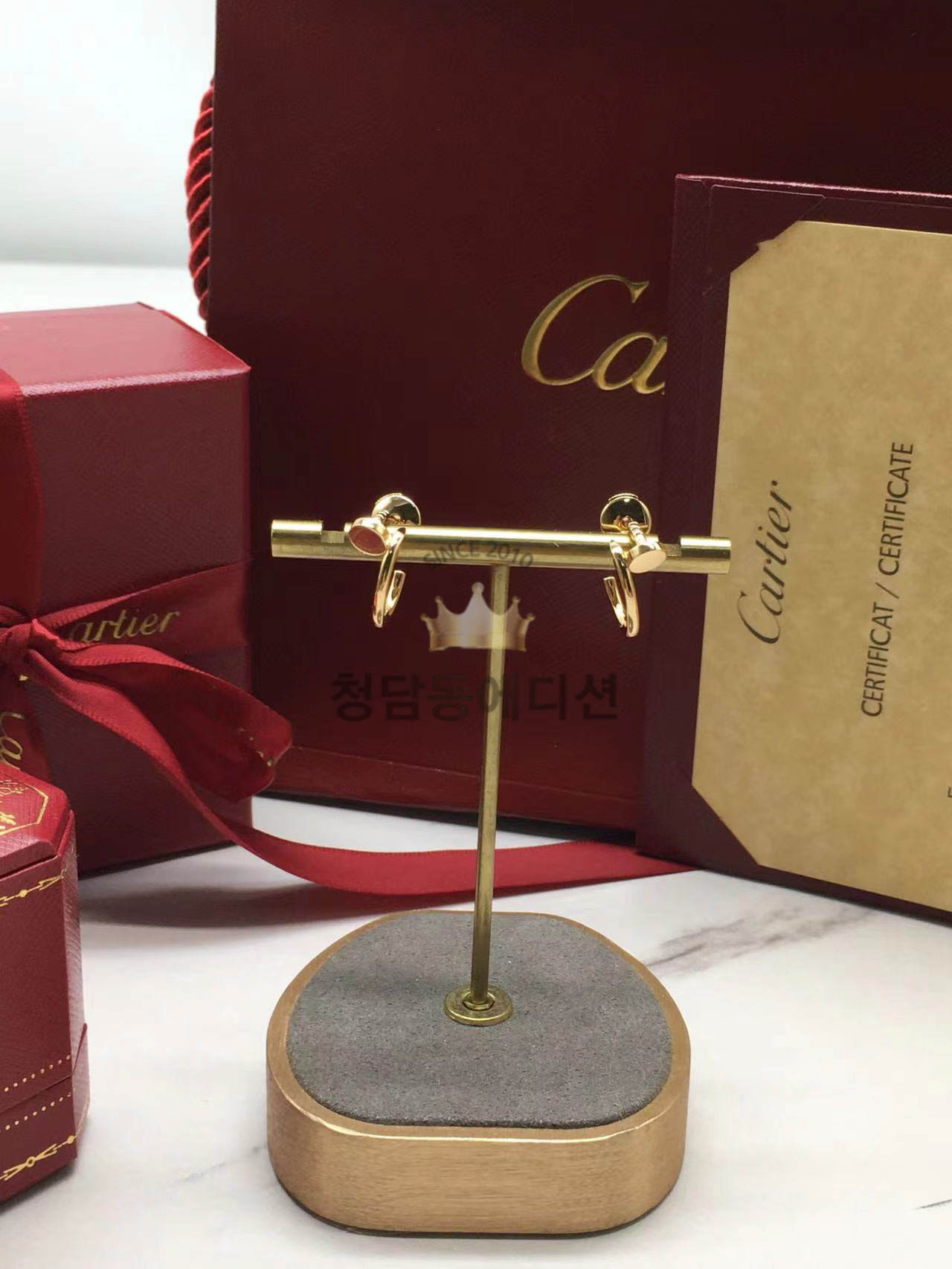 까르띠에 앵끌루 이어링 (V-gold소재) (3COLOR)