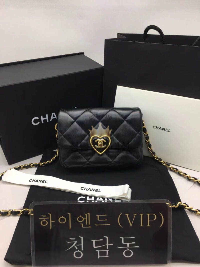 샤넬 22S 하트 CC로고 플랩백 미니