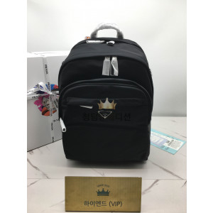 프라다 리나일론 앤 사피아노 가죽 백팩