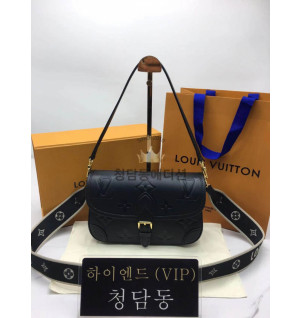 루이비통 LV 다이앤 M46386 (컬러 블랙, 화이트)