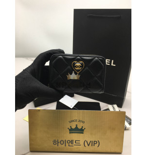샤넬 23S 하트 CC 로고 램스킨 카드지갑