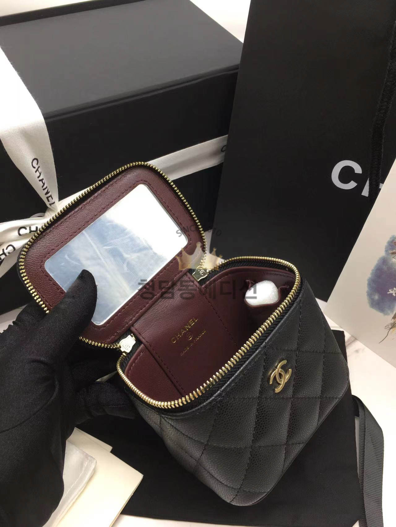 샤넬 베니티 미니 백 신형 (캐비어)