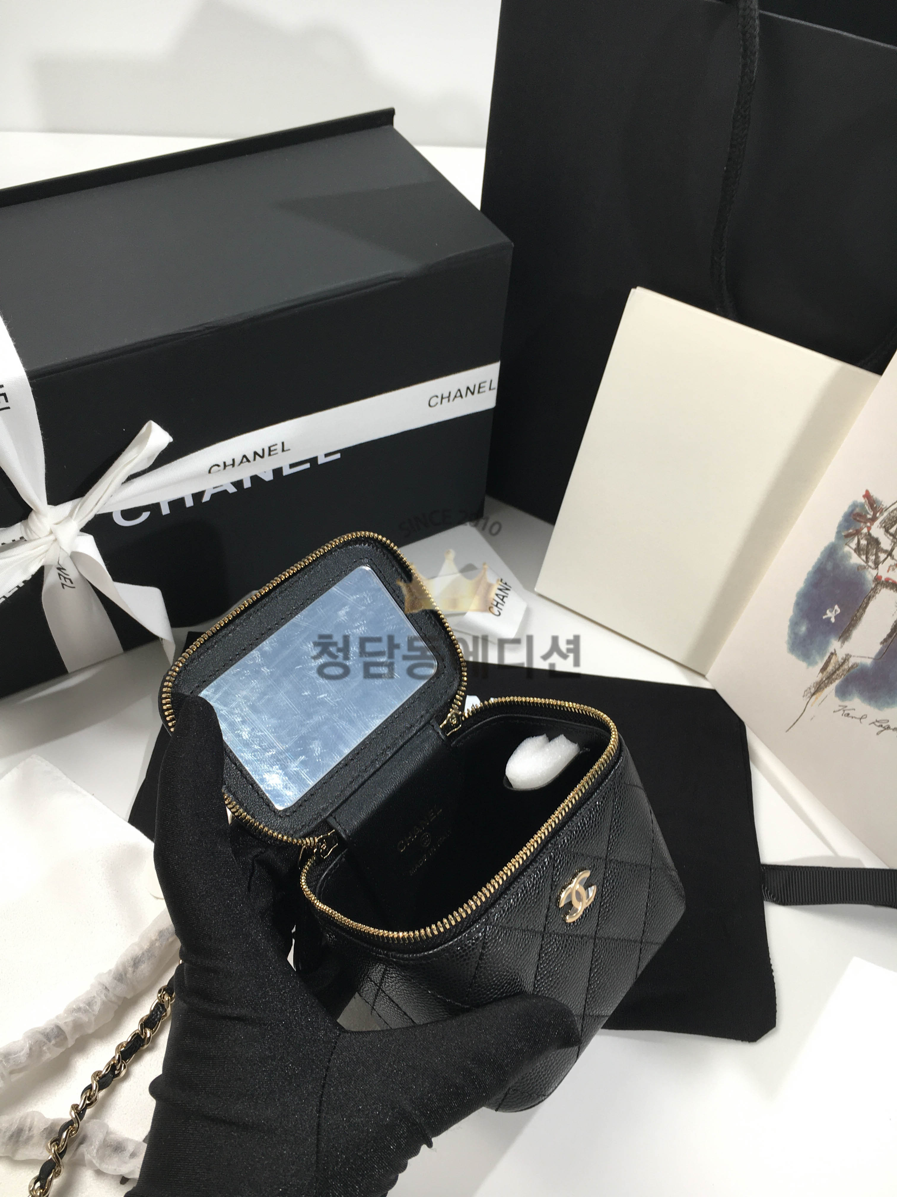 샤넬 베니티 미니 백 (캐비어)