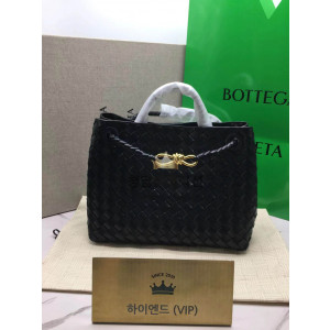 보테가베네타 24SS 안디아모 미디움 743572 (컬러 블랙)