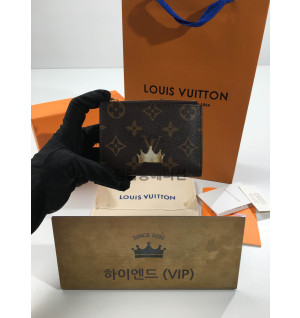 루이비통 리사 월릿 M82383 (내부 브라운)