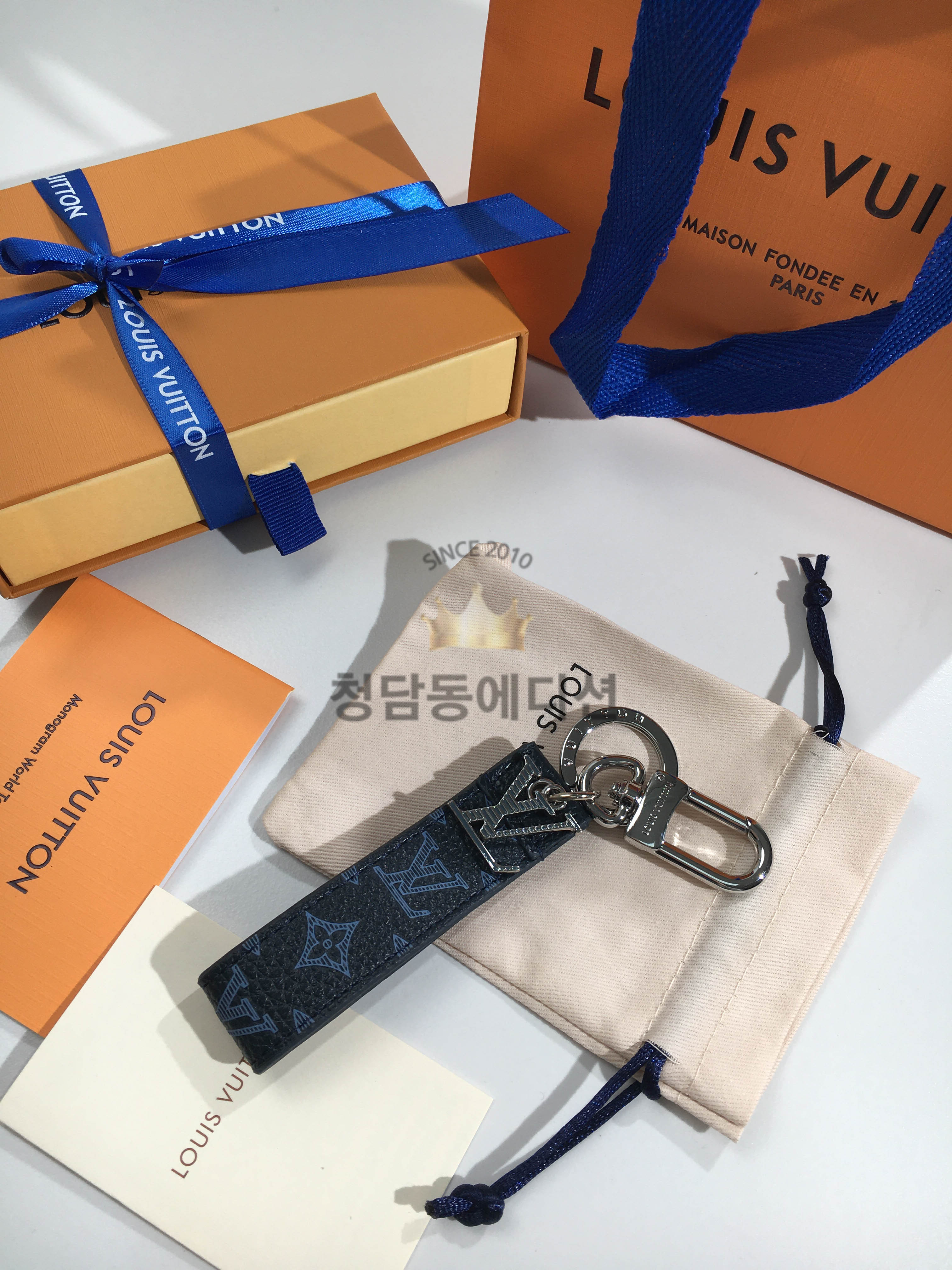 루이비통 lv 쉐도우 드라곤느 키링 m82532