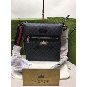 구찌 GG수프림 크로스 메신저백 474137