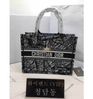 디올 북토트백 미디움