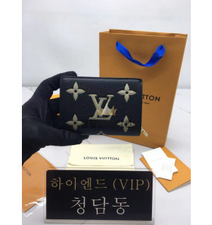 루이비통 클레아 월릿 M82370