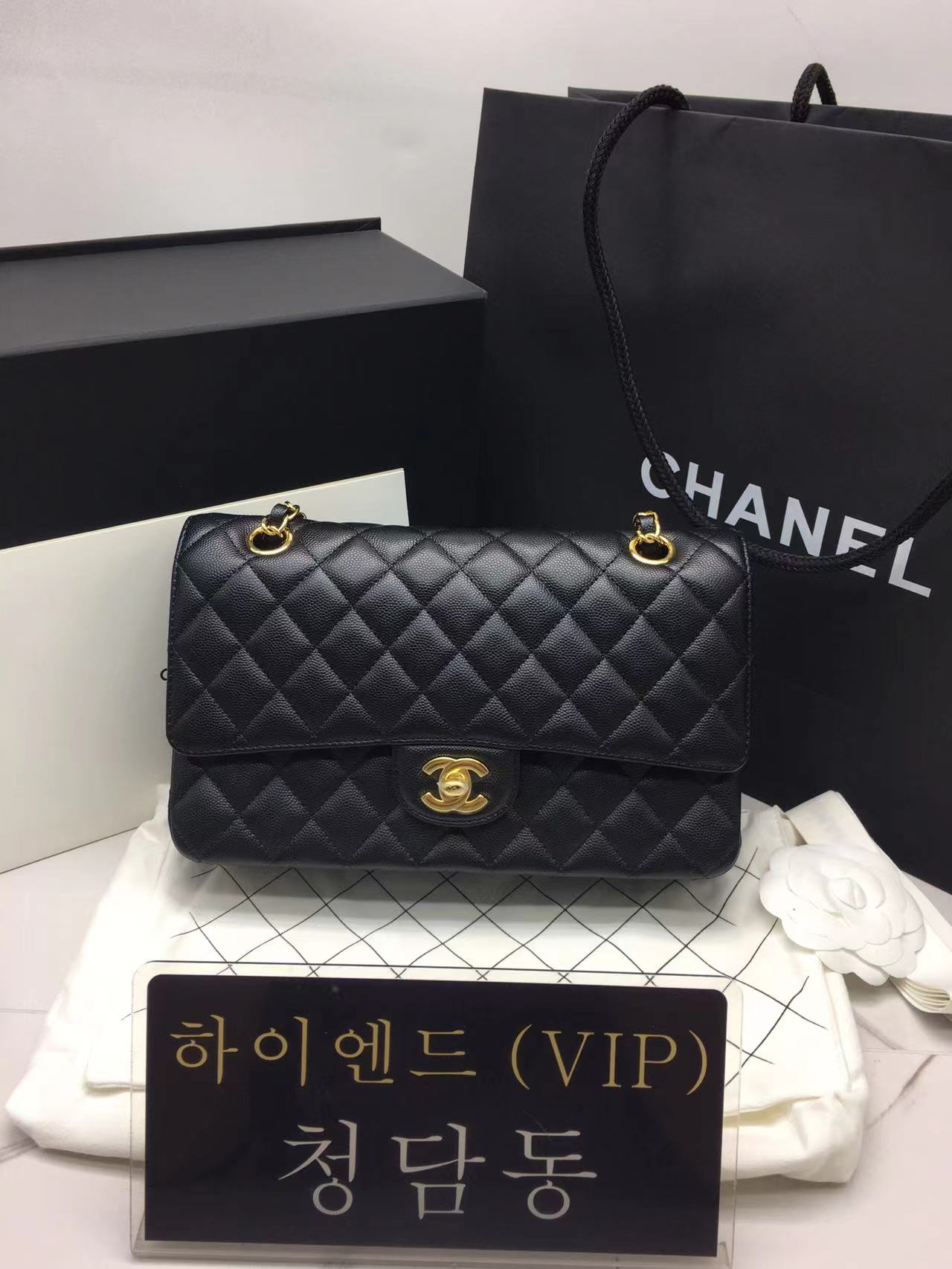 샤넬 작은캐비어 클래식 백 미디움 (버클 금장)