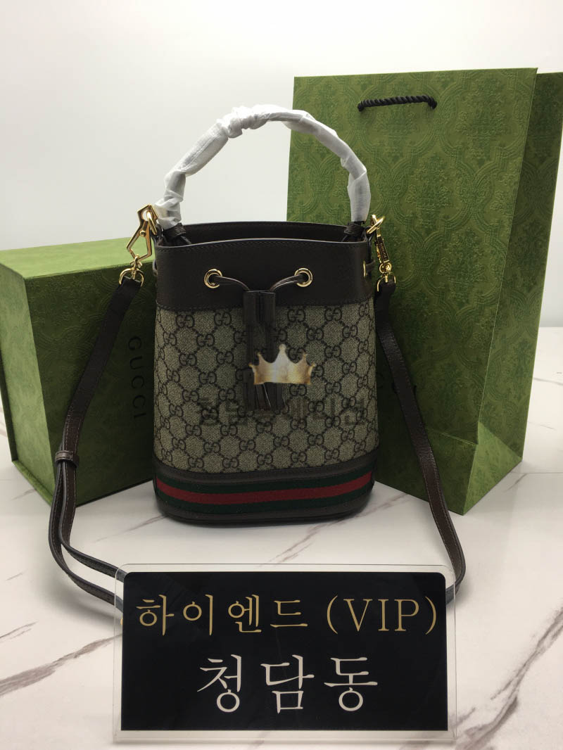 구찌 오피디아 GG 스몰 버킷백 브라운