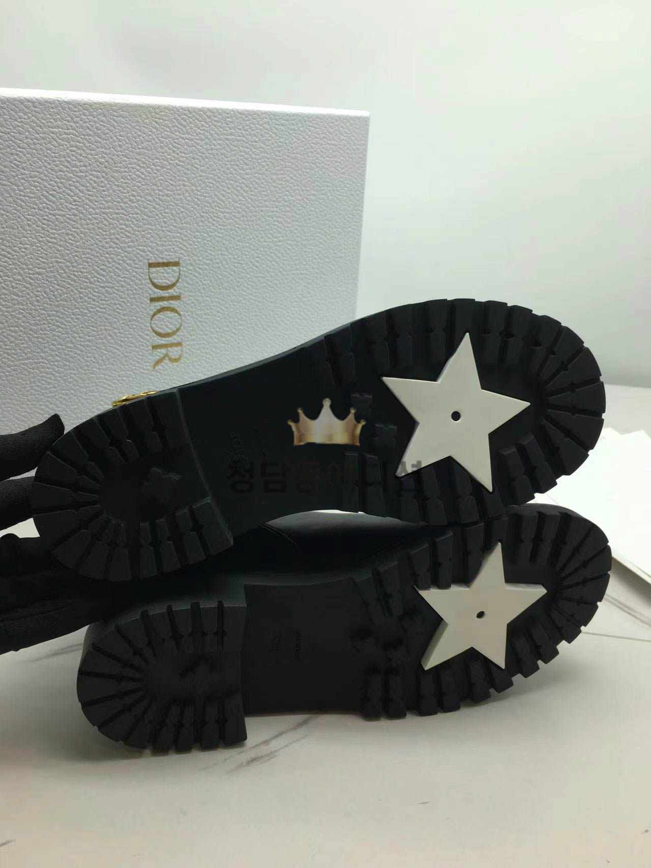 디올 앵클부츠 슈즈