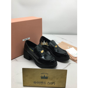 미우미우 페니 로퍼