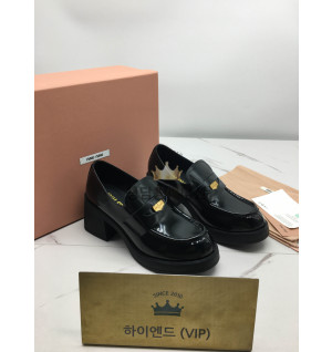 미우미우 페니 로퍼